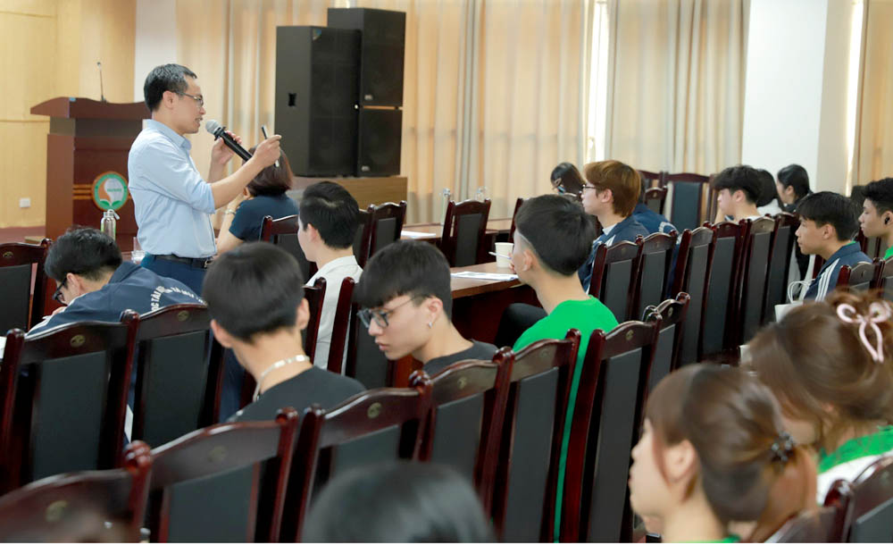 ập[-]huấn[-]về[-]các[-]rủi[-]ro[-]cho[-]sức[-]khỏe[-]và[-]môi[-]trường[-]trong[-]hoạt[-]động[-]đốt[-]ngoài[-]trời[-]và[-]sử[-]dụng[-]hóa[-]chất[-]trong[-]thuốc[-]bảo[-]vệ[-]thực[-]vật